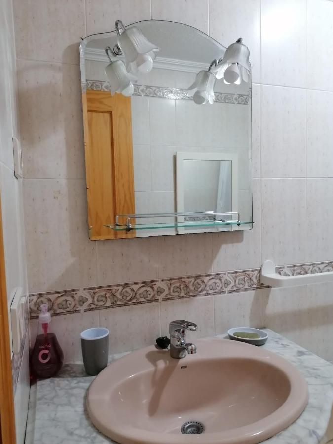 Gemuetliche Ferienwohnung In Torrevieja Ca100M Vom Strand Playa Del Cura Entfernt Exterior foto