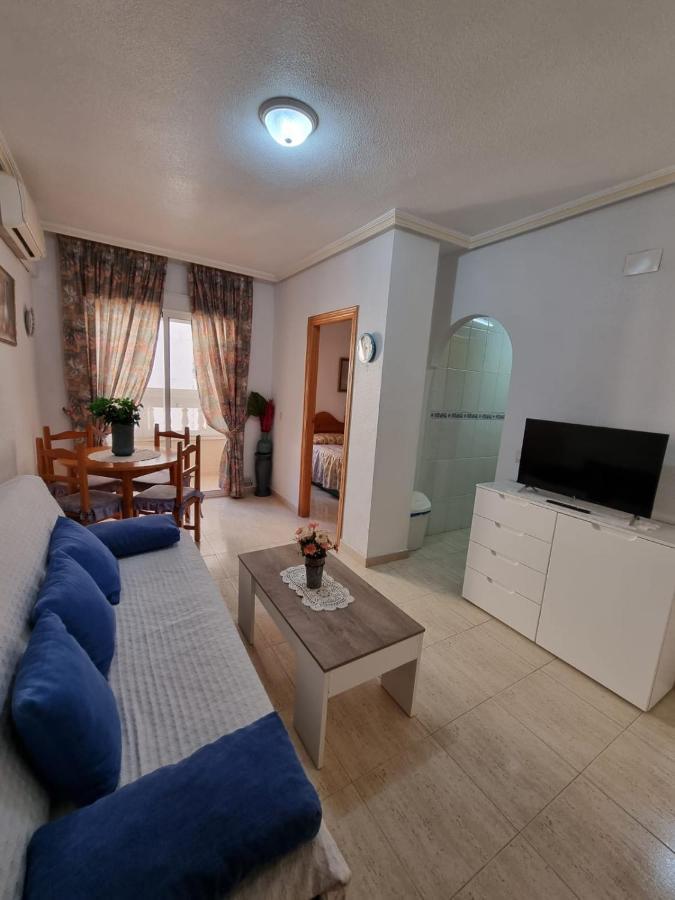 Gemuetliche Ferienwohnung In Torrevieja Ca100M Vom Strand Playa Del Cura Entfernt Exterior foto