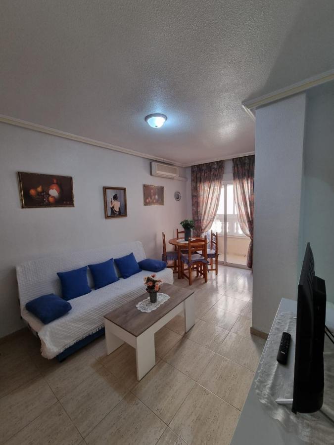 Gemuetliche Ferienwohnung In Torrevieja Ca100M Vom Strand Playa Del Cura Entfernt Exterior foto