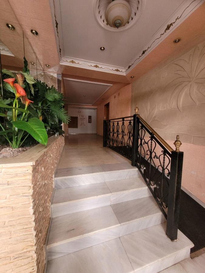 Gemuetliche Ferienwohnung In Torrevieja Ca100M Vom Strand Playa Del Cura Entfernt Exterior foto